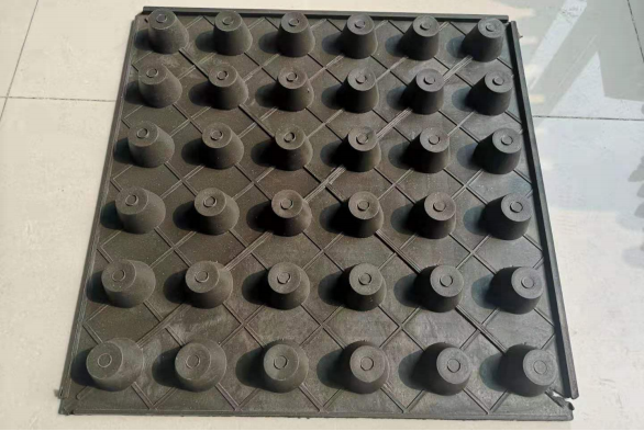 12MM Dimple HDPE Plastic Drainage Board 15m Length Life Time of More Than 50 Years for Roof Garden Parking Water Storage 4