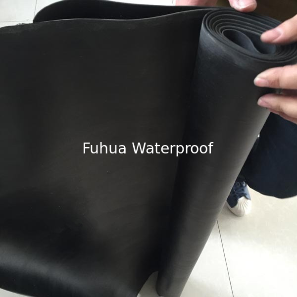 Self Adhesive 1.5mm Thick Single-Ply EPDM Roofing Membrane for Flat Roof Waterproofing Supplied in Roll Packaging